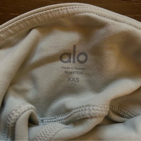 ALO YOGA Entwine Leggings XXS (Sage Green) - Picture 6 of 6